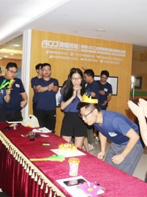 澳鐳員工生日會?|?夏日炎炎，甜醉滿滿，我們一起過生日！